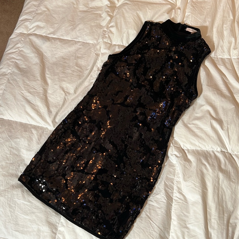 Forever 21 Contemporary Black Sequin + Velvet Mini Cocktail Dress Size Small